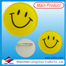 Botones de la cara de la sonrisa insignia de hojalata con diseño personalizado disponible